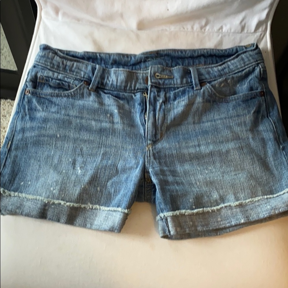 Cuffed denim shorts